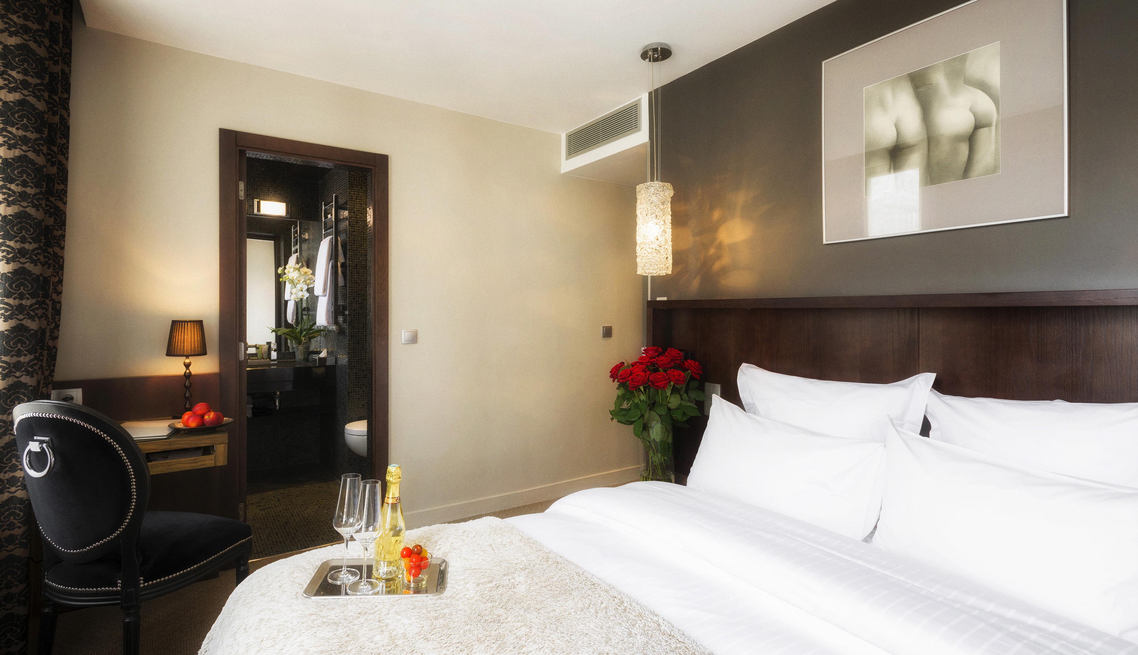 B Montmartre Hotel Paris Quarto foto